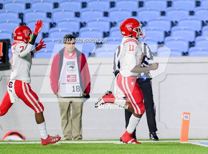 Thumbnail 3 in Seventy-First vs Hickory (NCHSAA 3A Finals) photogallery.