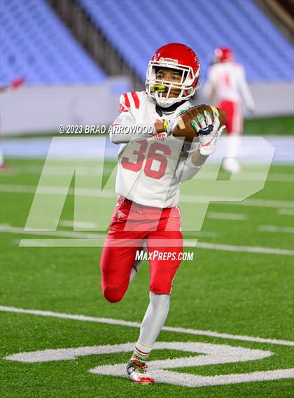 Thumbnail 2 in Seventy-First vs Hickory (NCHSAA 3A Finals) photogallery.