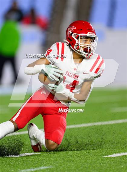 Thumbnail 3 in Seventy-First vs Hickory (NCHSAA 3A Finals) photogallery.