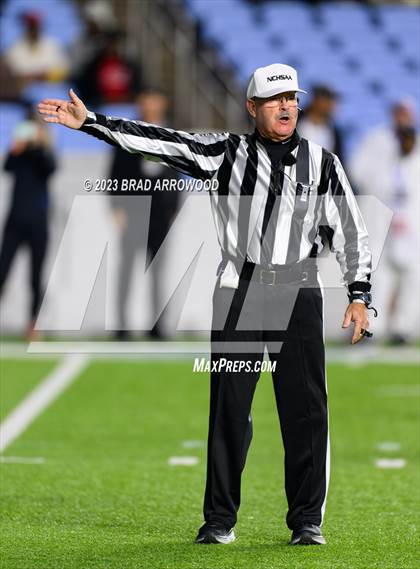 Thumbnail 1 in Seventy-First vs Hickory (NCHSAA 3A Finals) photogallery.