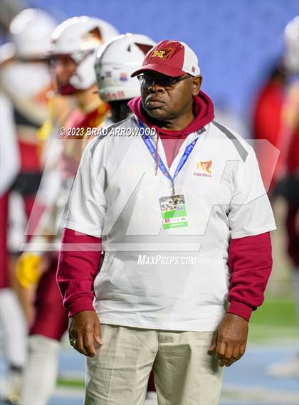 Thumbnail 3 in Seventy-First vs Hickory (NCHSAA 3A Finals) photogallery.