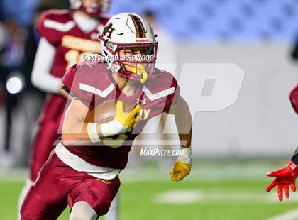 Thumbnail 2 in Seventy-First vs Hickory (NCHSAA 3A Finals) photogallery.