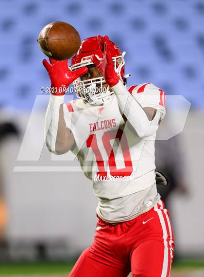 Thumbnail 2 in Seventy-First vs Hickory (NCHSAA 3A Finals) photogallery.