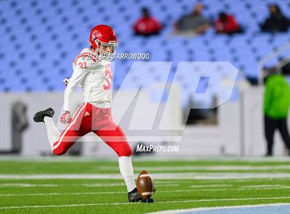 Thumbnail 3 in Seventy-First vs Hickory (NCHSAA 3A Finals) photogallery.