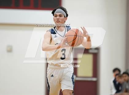 Thumbnail 1 in Hondo vs. Cuero (UIL 3A Bi-District Playoffs) photogallery.