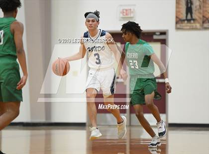 Thumbnail 3 in Hondo vs. Cuero (UIL 3A Bi-District Playoffs) photogallery.