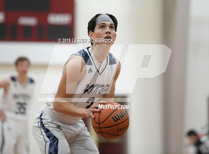Thumbnail 3 in Hondo vs. Cuero (UIL 3A Bi-District Playoffs) photogallery.