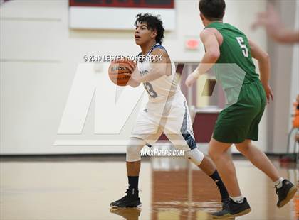 Thumbnail 2 in Hondo vs. Cuero (UIL 3A Bi-District Playoffs) photogallery.