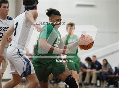 Thumbnail 3 in Hondo vs. Cuero (UIL 3A Bi-District Playoffs) photogallery.