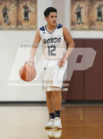 Thumbnail 1 in Hondo vs. Cuero (UIL 3A Bi-District Playoffs) photogallery.