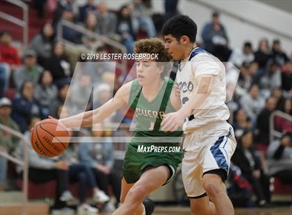 Thumbnail 3 in Hondo vs. Cuero (UIL 3A Bi-District Playoffs) photogallery.