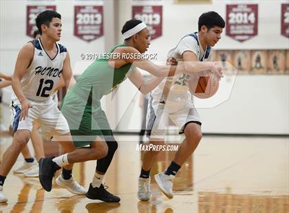 Thumbnail 2 in Hondo vs. Cuero (UIL 3A Bi-District Playoffs) photogallery.