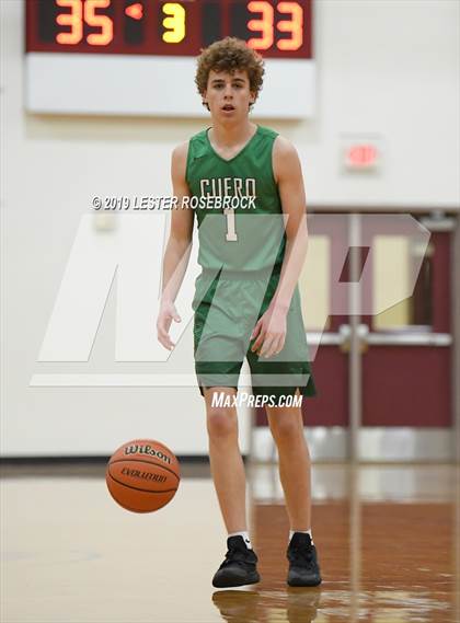 Thumbnail 3 in Hondo vs. Cuero (UIL 3A Bi-District Playoffs) photogallery.