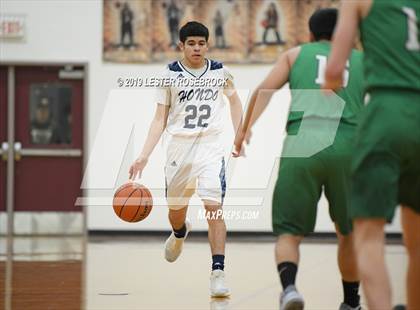 Thumbnail 3 in Hondo vs. Cuero (UIL 3A Bi-District Playoffs) photogallery.