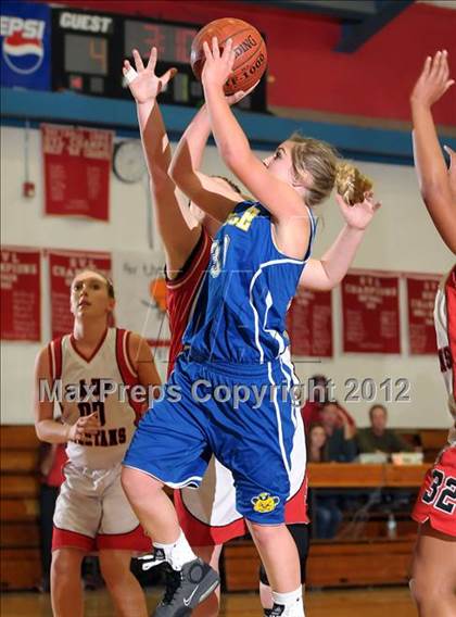 Thumbnail 2 in Pierce vs. East Nicolaus (Love of the Game Invitational) photogallery.
