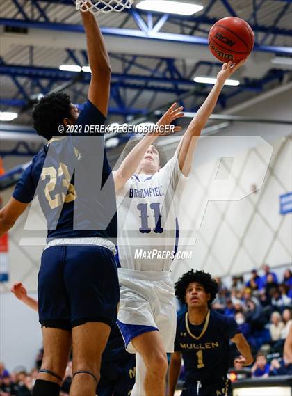 Thumbnail 1 in Mullen vs Broomfield (CHSAA 5A Playoffs Round 1) photogallery.