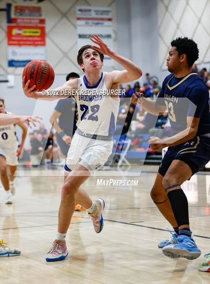 Thumbnail 1 in Mullen vs Broomfield (CHSAA 5A Playoffs Round 1) photogallery.