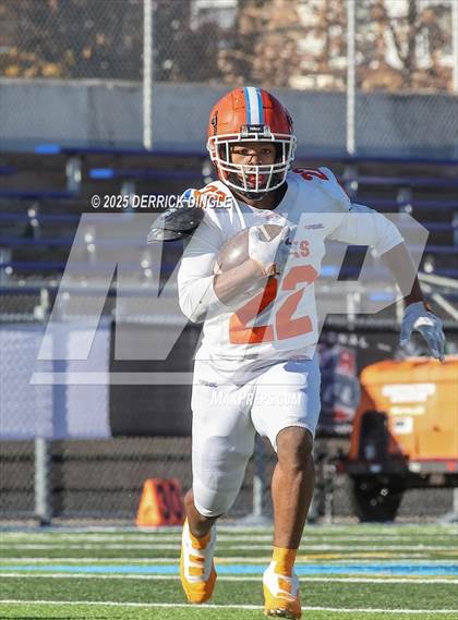 Thumbnail 3 in Frank J. Macchiarola vs. Madison (PSAL 3A Final) photogallery.