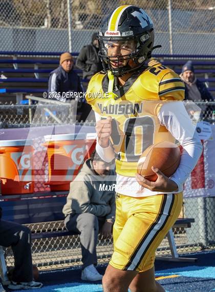 Thumbnail 1 in Frank J. Macchiarola vs. Madison (PSAL 3A Final) photogallery.