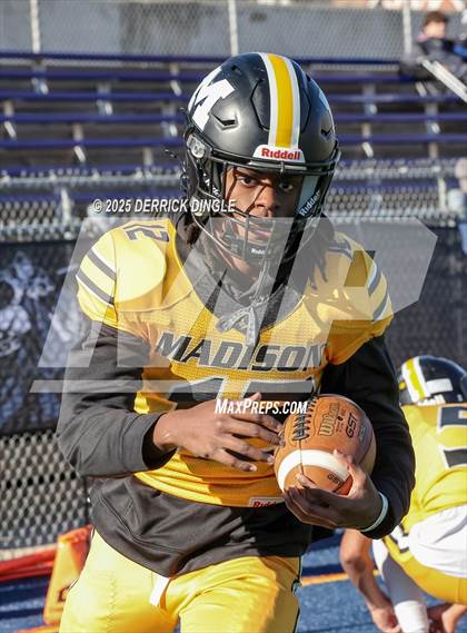 Thumbnail 2 in Frank J. Macchiarola vs. Madison (PSAL 3A Final) photogallery.