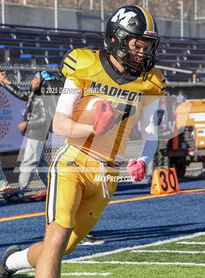 Thumbnail 2 in Frank J. Macchiarola vs. Madison (PSAL 3A Final) photogallery.