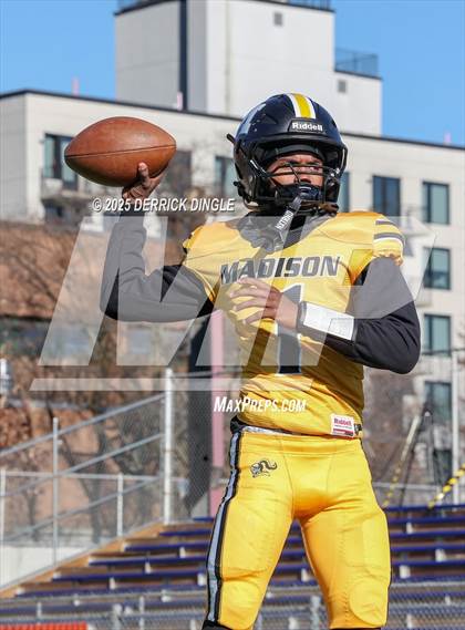 Thumbnail 2 in Frank J. Macchiarola vs. Madison (PSAL 3A Final) photogallery.