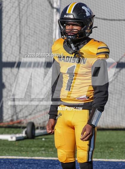 Thumbnail 2 in Frank J. Macchiarola vs. Madison (PSAL 3A Final) photogallery.