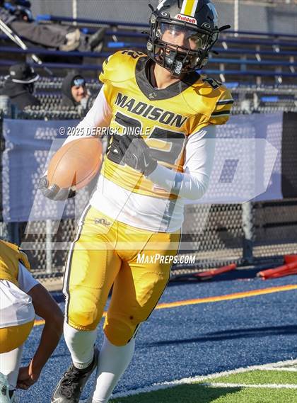 Thumbnail 3 in Frank J. Macchiarola vs. Madison (PSAL 3A Final) photogallery.