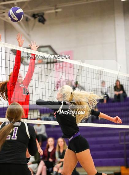 Thumbnail 3 in Melissa @ Bonham photogallery.