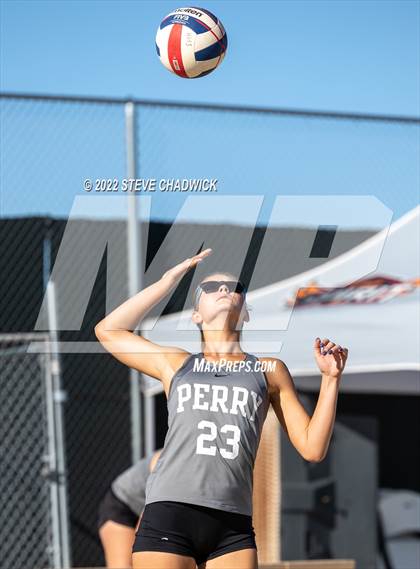 Thumbnail 2 in Perry vs Hamilton @ Casteel photogallery.