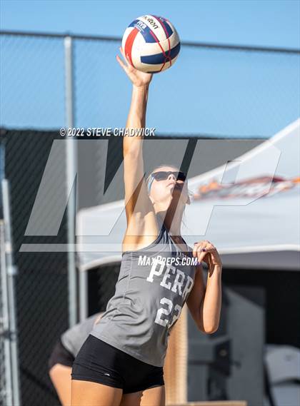 Thumbnail 3 in Perry vs Hamilton @ Casteel photogallery.