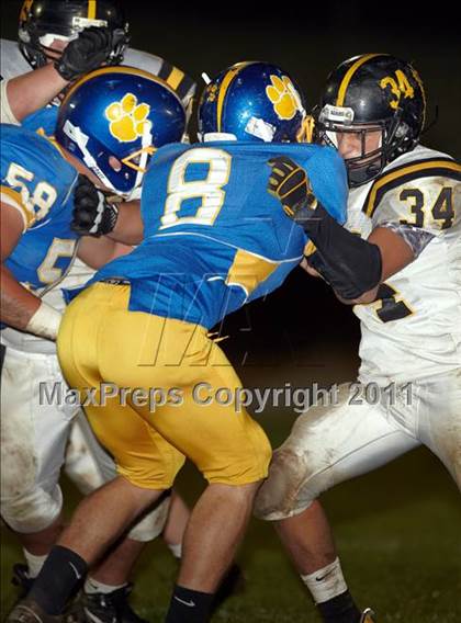 Thumbnail 2 in Rio Linda @ Del Campo photogallery.