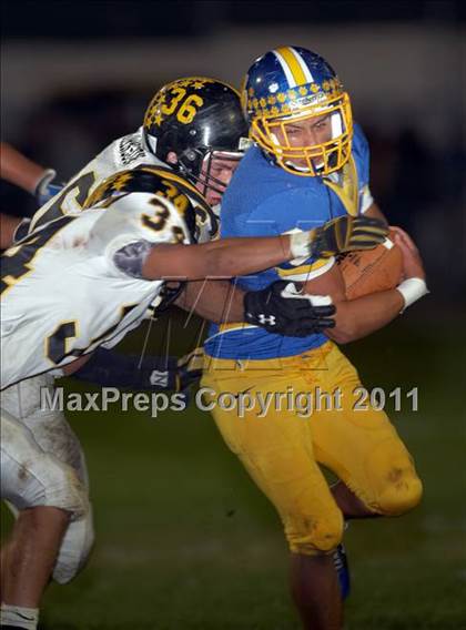 Thumbnail 2 in Rio Linda @ Del Campo photogallery.