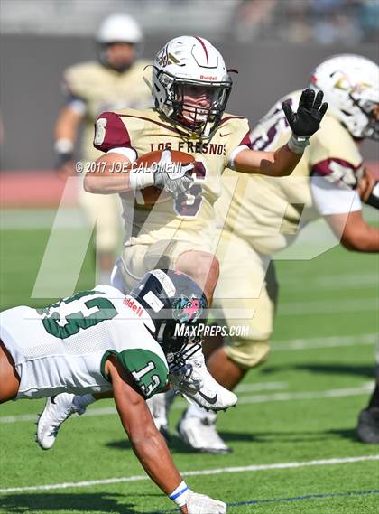 Thumbnail 2 in Los Fresnos vs Southwest (Class 6A Div I Second round) photogallery.