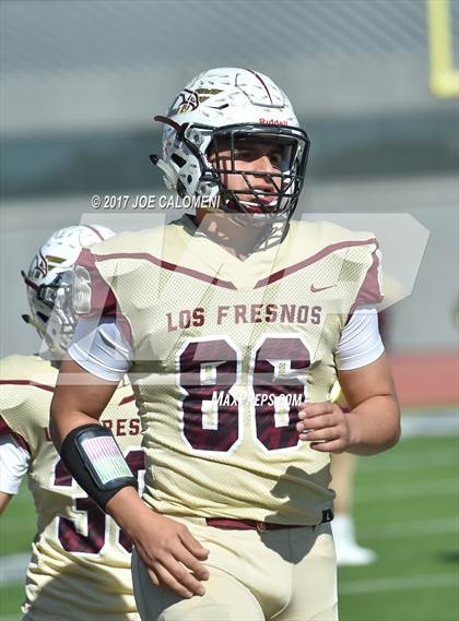 Thumbnail 1 in Los Fresnos vs Southwest (Class 6A Div I Second round) photogallery.