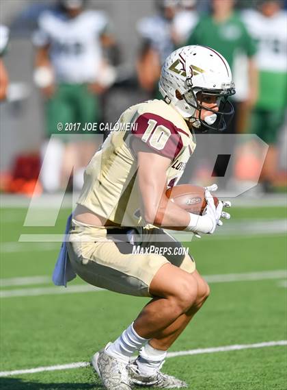 Thumbnail 1 in Los Fresnos vs Southwest (Class 6A Div I Second round) photogallery.