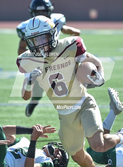 Thumbnail 1 in Los Fresnos vs Southwest (Class 6A Div I Second round) photogallery.