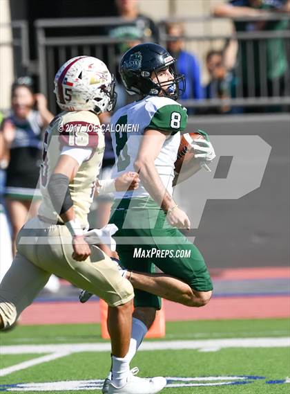 Thumbnail 3 in Los Fresnos vs Southwest (Class 6A Div I Second round) photogallery.