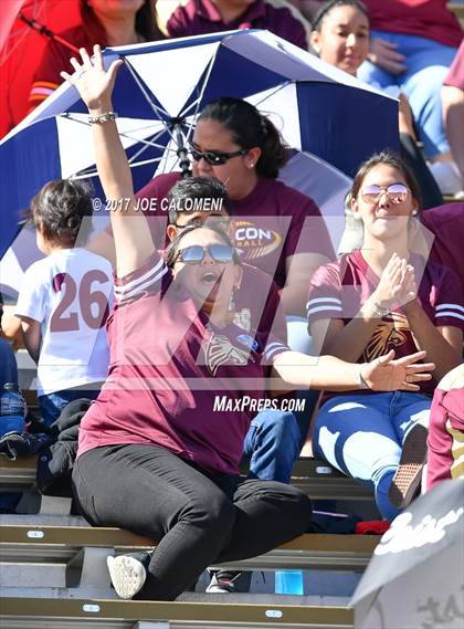 Thumbnail 2 in Los Fresnos vs Southwest (Class 6A Div I Second round) photogallery.