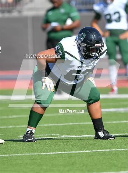 Thumbnail 2 in Los Fresnos vs Southwest (Class 6A Div I Second round) photogallery.