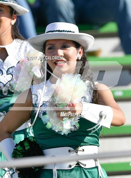 Thumbnail 2 in Los Fresnos vs Southwest (Class 6A Div I Second round) photogallery.