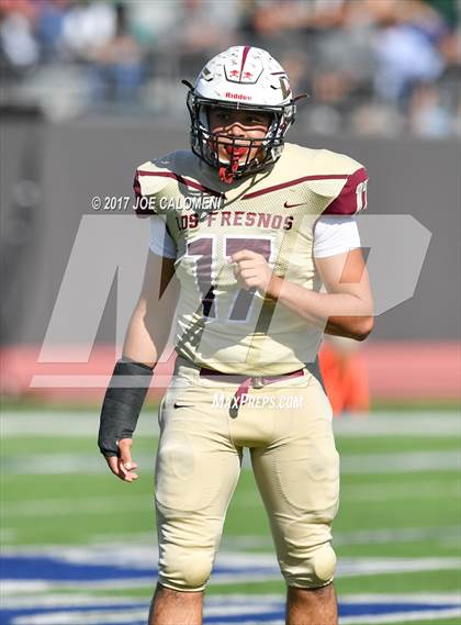 Thumbnail 3 in Los Fresnos vs Southwest (Class 6A Div I Second round) photogallery.