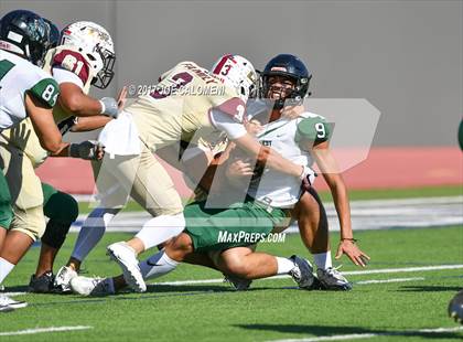 Thumbnail 2 in Los Fresnos vs Southwest (Class 6A Div I Second round) photogallery.