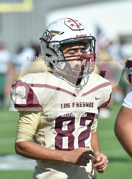 Thumbnail 3 in Los Fresnos vs Southwest (Class 6A Div I Second round) photogallery.