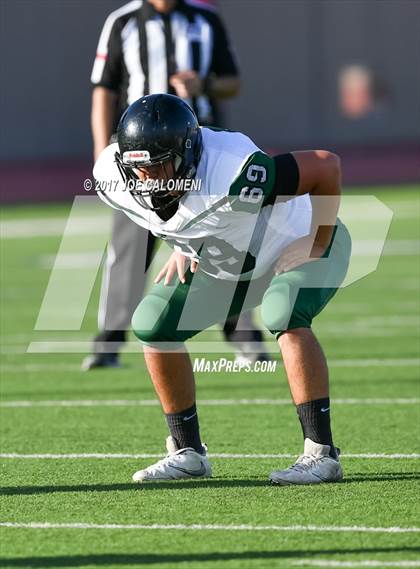 Thumbnail 3 in Los Fresnos vs Southwest (Class 6A Div I Second round) photogallery.