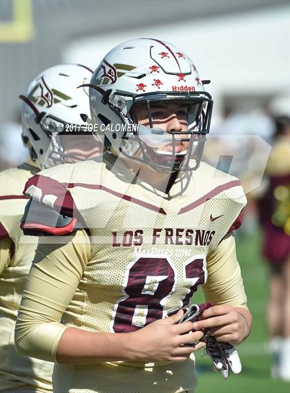 Thumbnail 2 in Los Fresnos vs Southwest (Class 6A Div I Second round) photogallery.