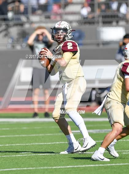 Thumbnail 2 in Los Fresnos vs Southwest (Class 6A Div I Second round) photogallery.