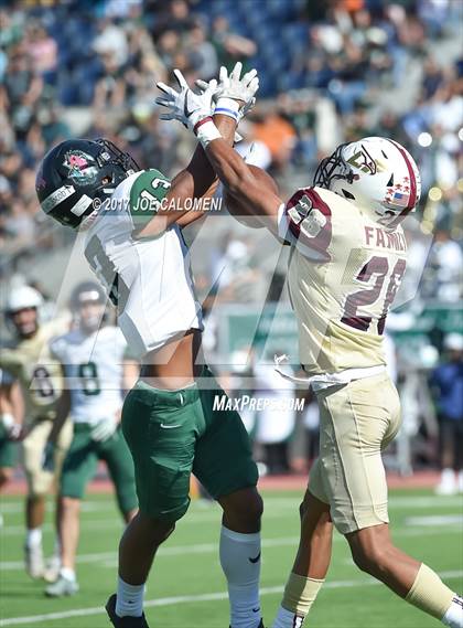 Thumbnail 2 in Los Fresnos vs Southwest (Class 6A Div I Second round) photogallery.