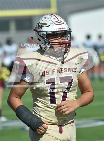 Thumbnail 2 in Los Fresnos vs Southwest (Class 6A Div I Second round) photogallery.