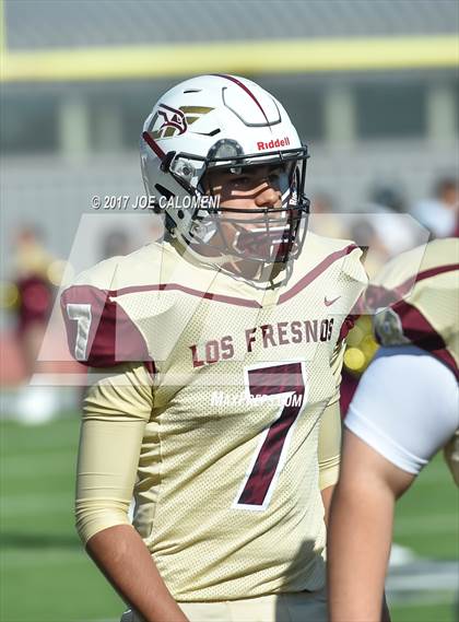 Thumbnail 1 in Los Fresnos vs Southwest (Class 6A Div I Second round) photogallery.